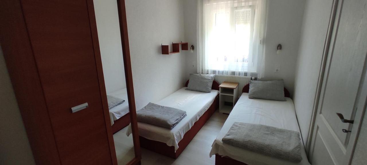 Timbi Vendeghaz Hotel Vonyarcvashegy Luaran gambar