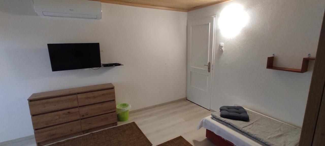 Timbi Vendeghaz Hotel Vonyarcvashegy Luaran gambar