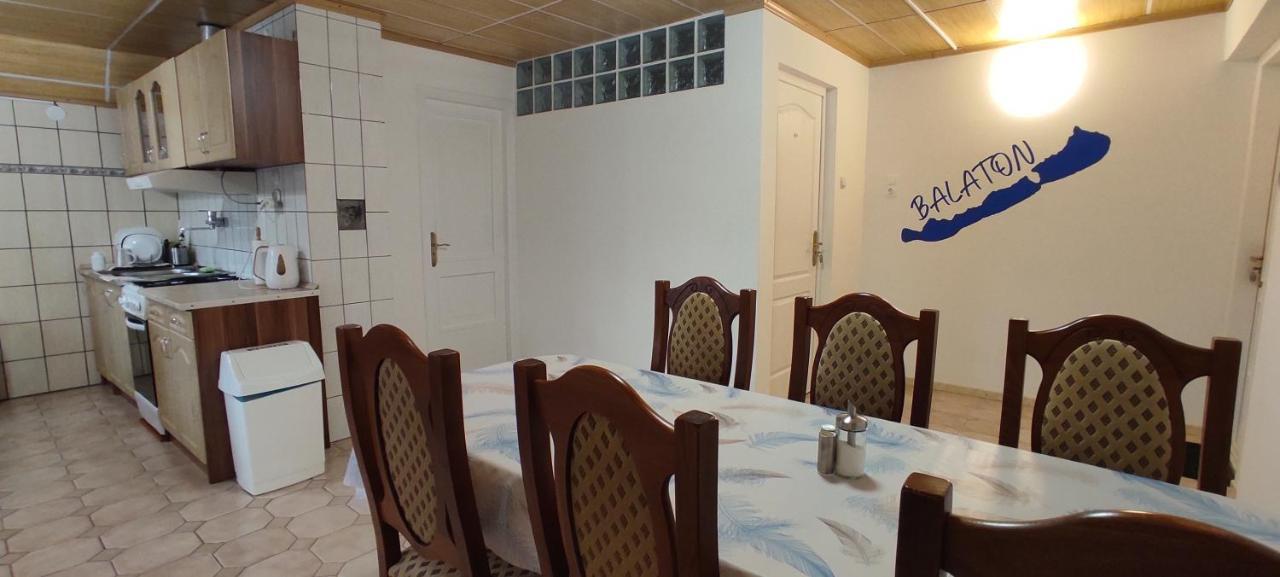 Timbi Vendeghaz Hotel Vonyarcvashegy Luaran gambar